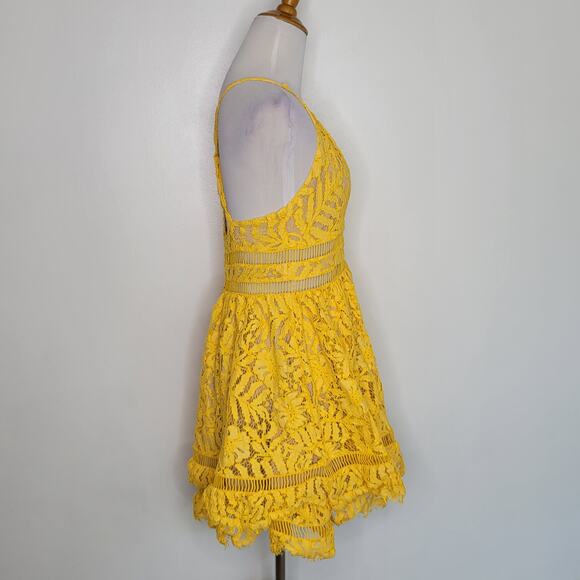 Lovers + Friends Moon Dance Dress Yellow Lace Plunging Neck Women Small - Picture 3 of 15